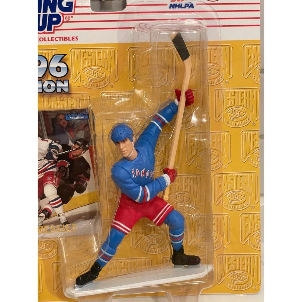 Vintage Mark Messier‎ Starting Lineup Figure Card NY Rangers NHL 1996 Sealed